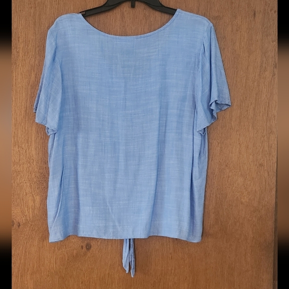 So shirt, size x large, color blue - Picture 2 of 4